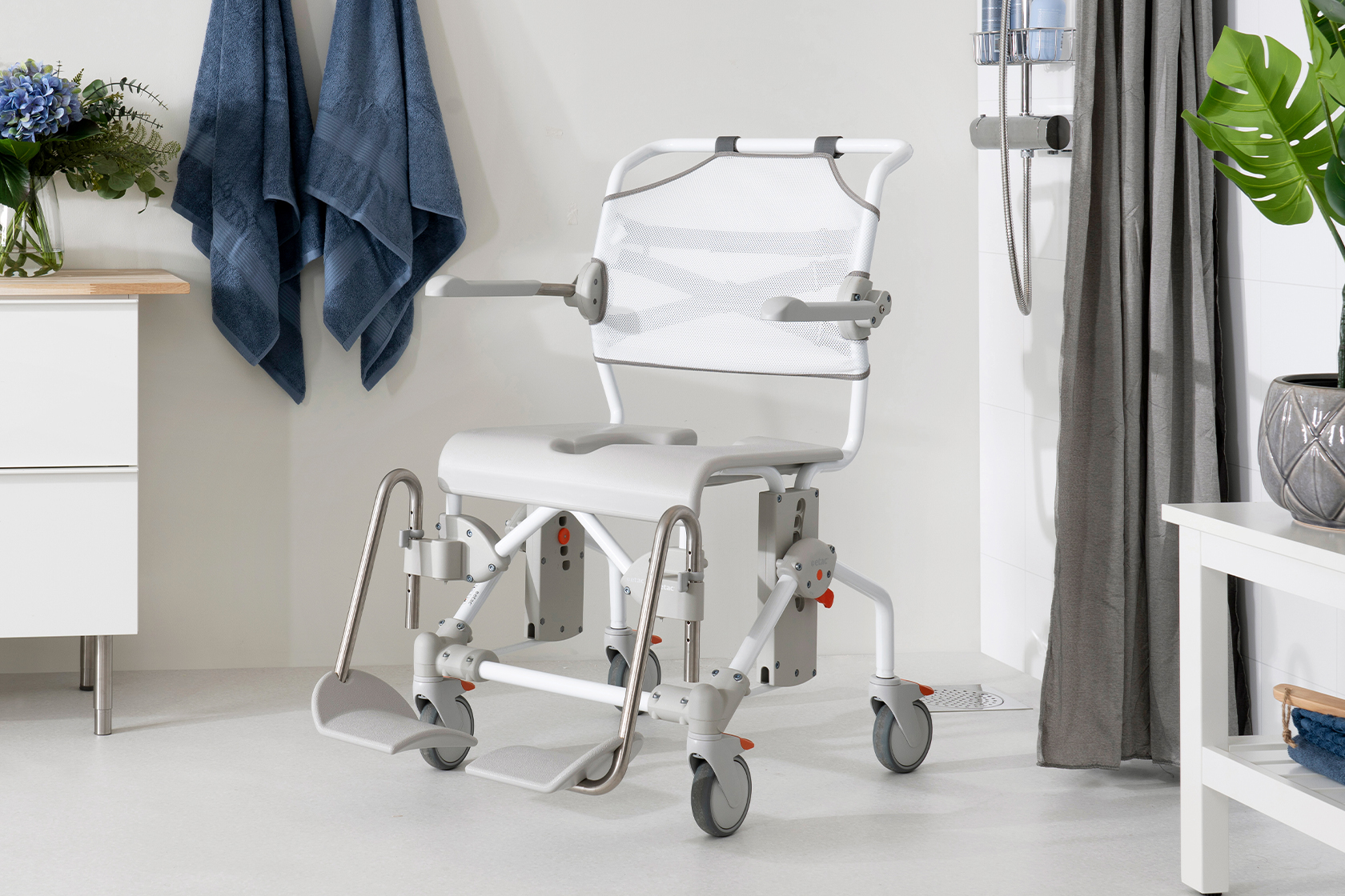 Etac Swift Mobil-2 移動式浴廁多功能椅 高度可調(diào)型