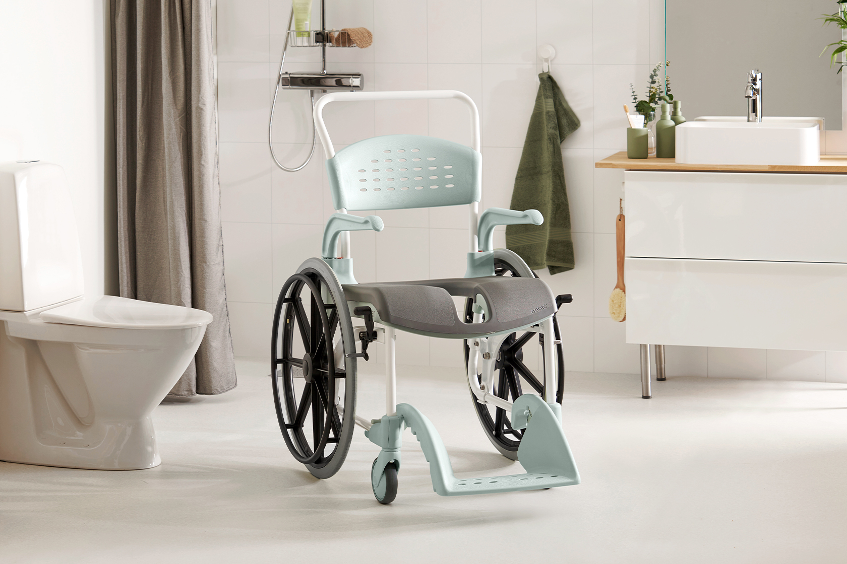 Etac Clean24” 移動式浴廁多功能椅 自推型