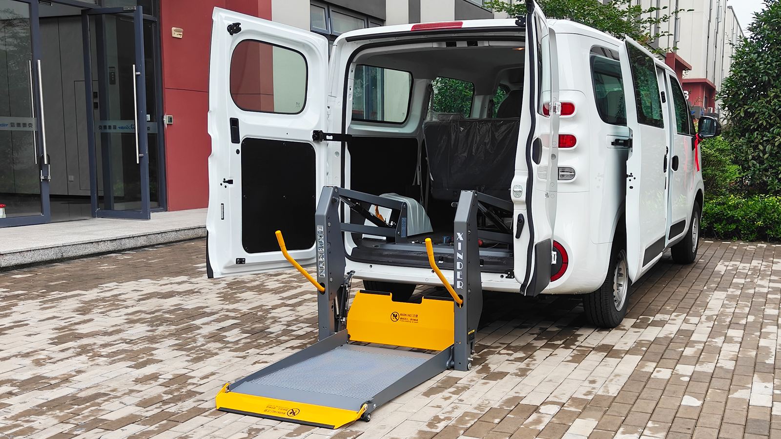 WL-D-880 Wheelchair Lift